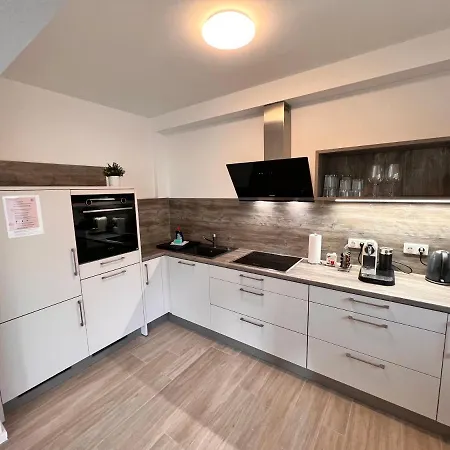 Διαμέρισμα Veens Crew 4 Pax *